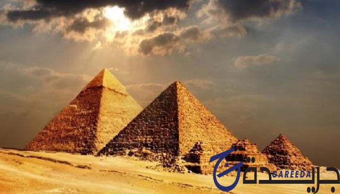 افتتاحية عن مصر بالإنجليزية